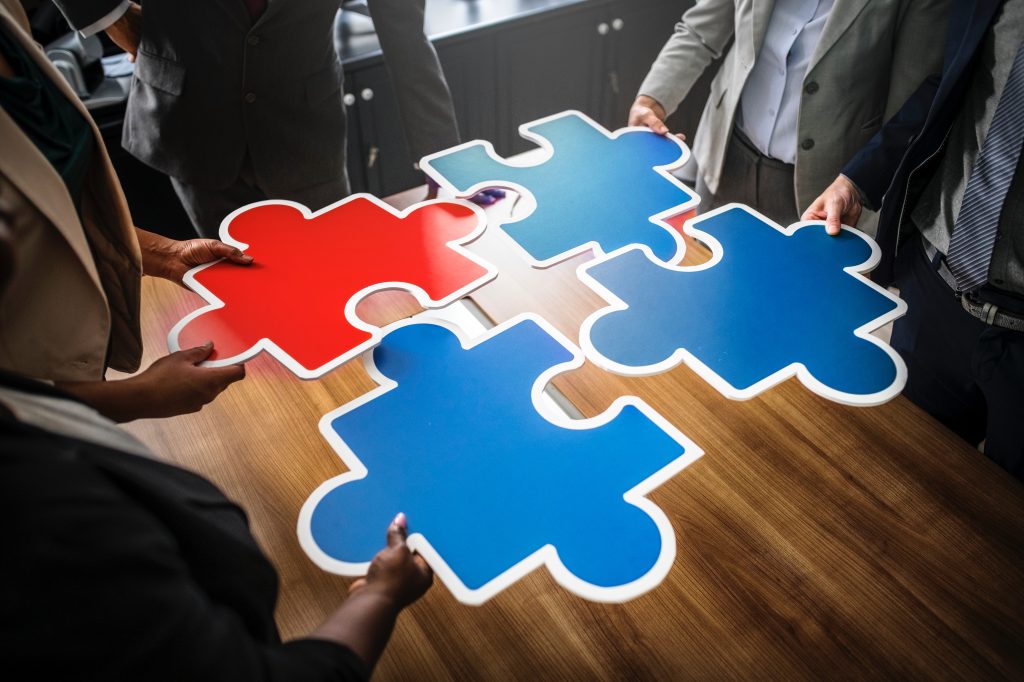 Alocação e headhunting de profissionais: descubra as diferenças e vantagens para a sua empresa